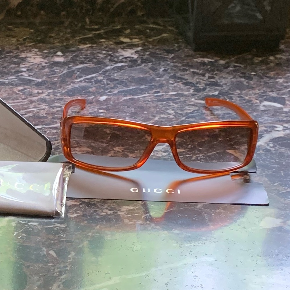 Brand new Gucci sunglasses! - Picture 10 of 12